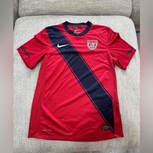 Nike USA Soccer Jersey Red Dri-Fit USMNT Training Shirt Men’s Small